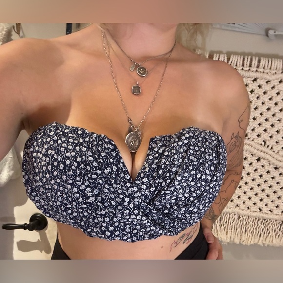 Floral Tube Too - Picture 1 of 8